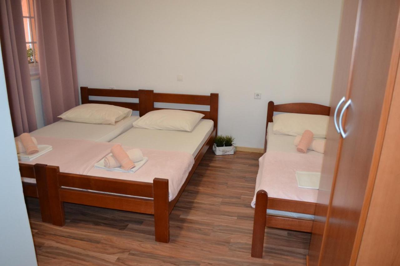 Apartments Rem 诺瓦利娅 外观 照片